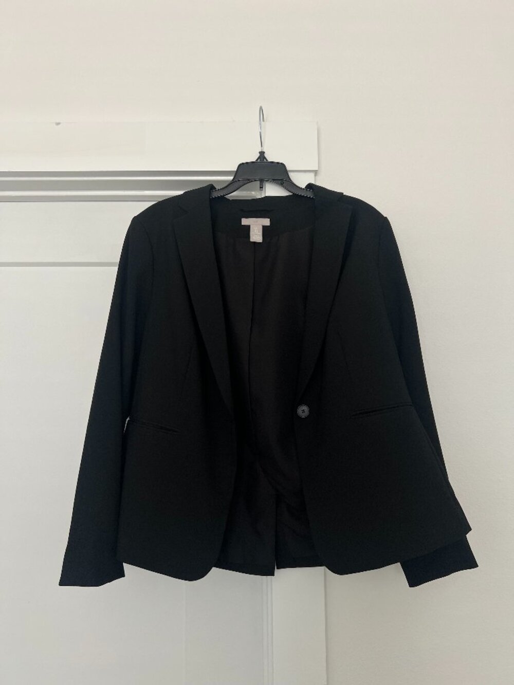 H&M Black Single-Button Blazer